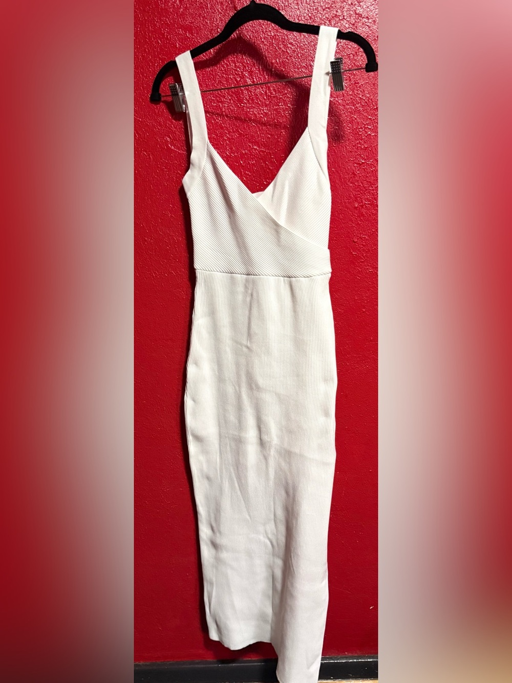 6. NWT MARBLE White Ribbed V-Neck Midi Bodycon Dress